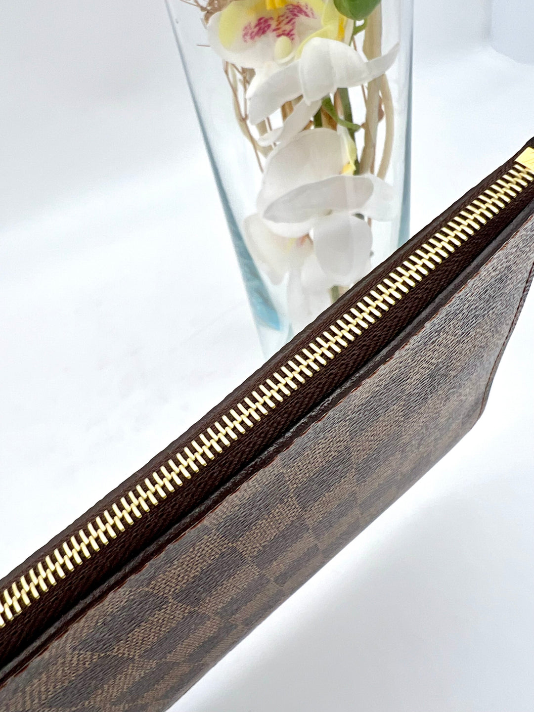 LOUIS VUITTON NEVERFULL MM DAMIER POUCH (RFID)