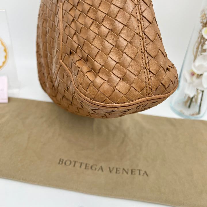 BOTTEGA VENETA INTRECCIATO SHOULDER BAG