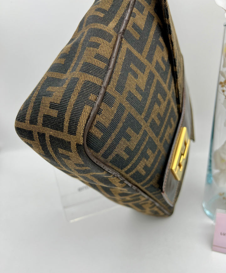 FENDI MAMA BAGUETTE ZUCCA VINTAGE SHOULDER BAG