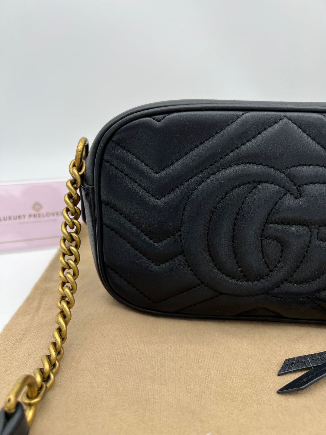 GUCCI GG MARMONT CAMERA CHAIN SHOULDER BAG