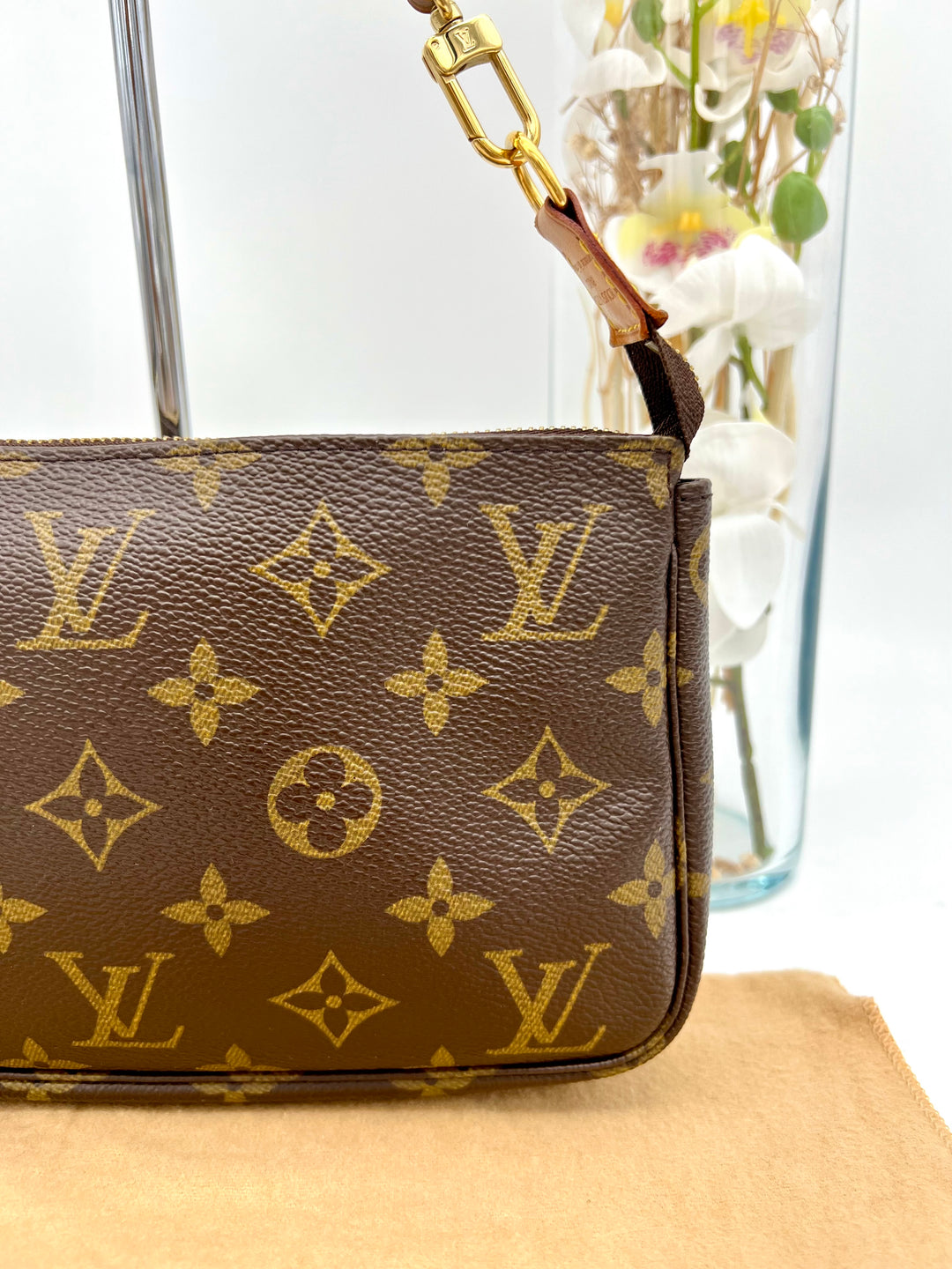 LOUIS VUITTON POCHETTE ACCESSORIES MONOGRAM