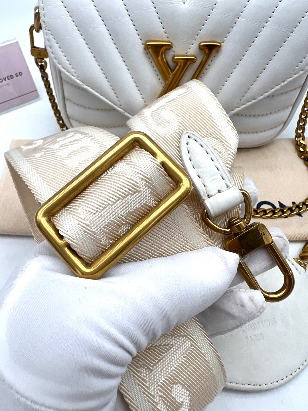 LOUIS VUITTON NEW WAVE MULTI POCHETTE