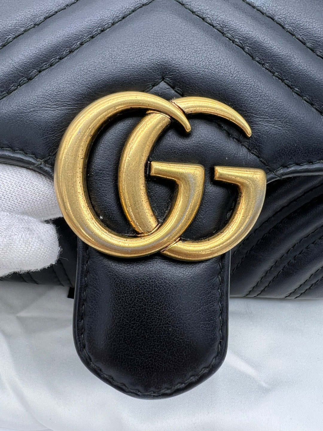 GUCCI MARMONT QUILTED GHW SHOULDER BAG
