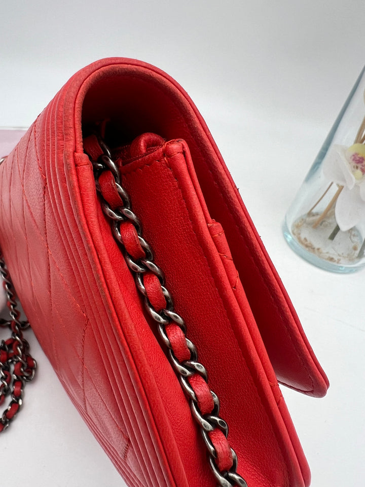 CHANEL BOY WALLET ON CHAIN LAMBSKIN