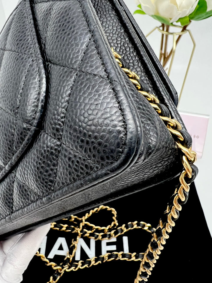 CHANEL CAVIAR WALLET ON CHAIN