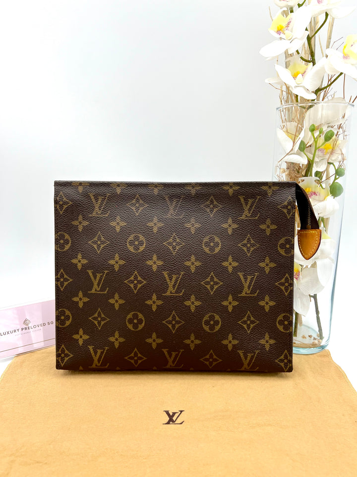LOUIS VUITTON TOILETRY POUCH