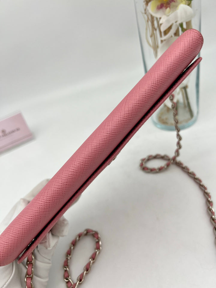 PRADA SAFFIANO WALLET ON CHAN