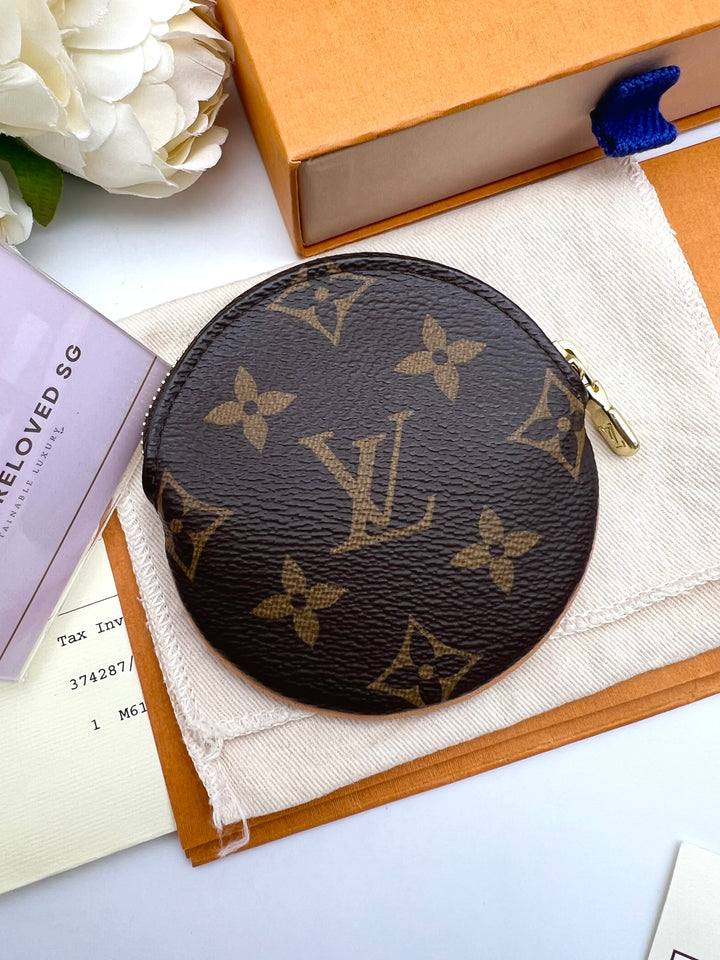 LOUIS VUITTON ROUND COIN PURSE MONOGRAM