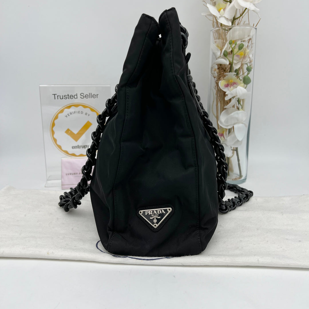 PRADA NYLON QUILTED CHAIN BaG