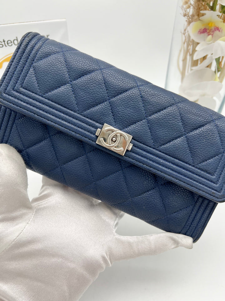 CHANEL VINTAGE LE BOY WALLET