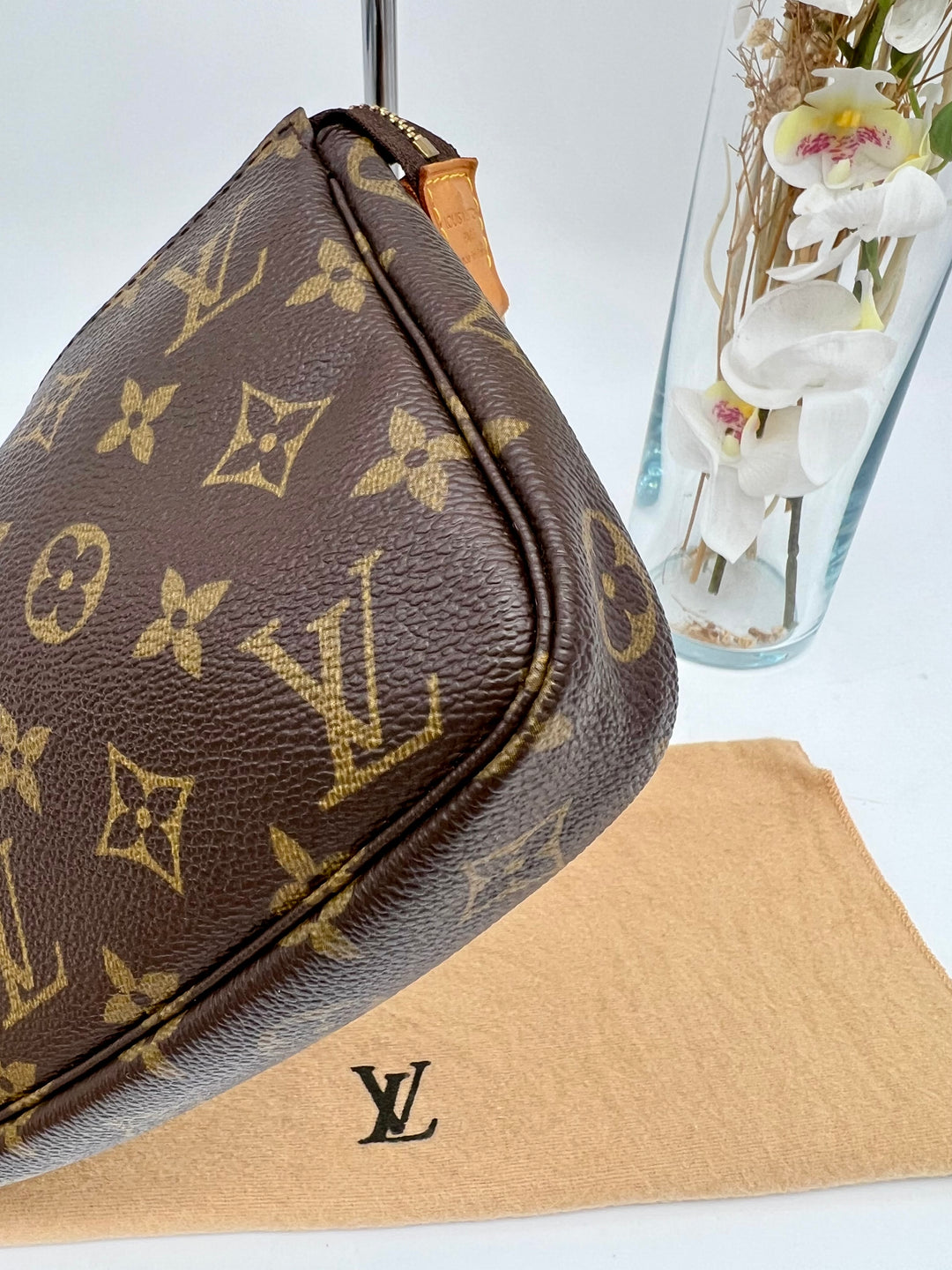 LOUIS VUITTON POCHETTE ACCESSORIES MONOGRAM