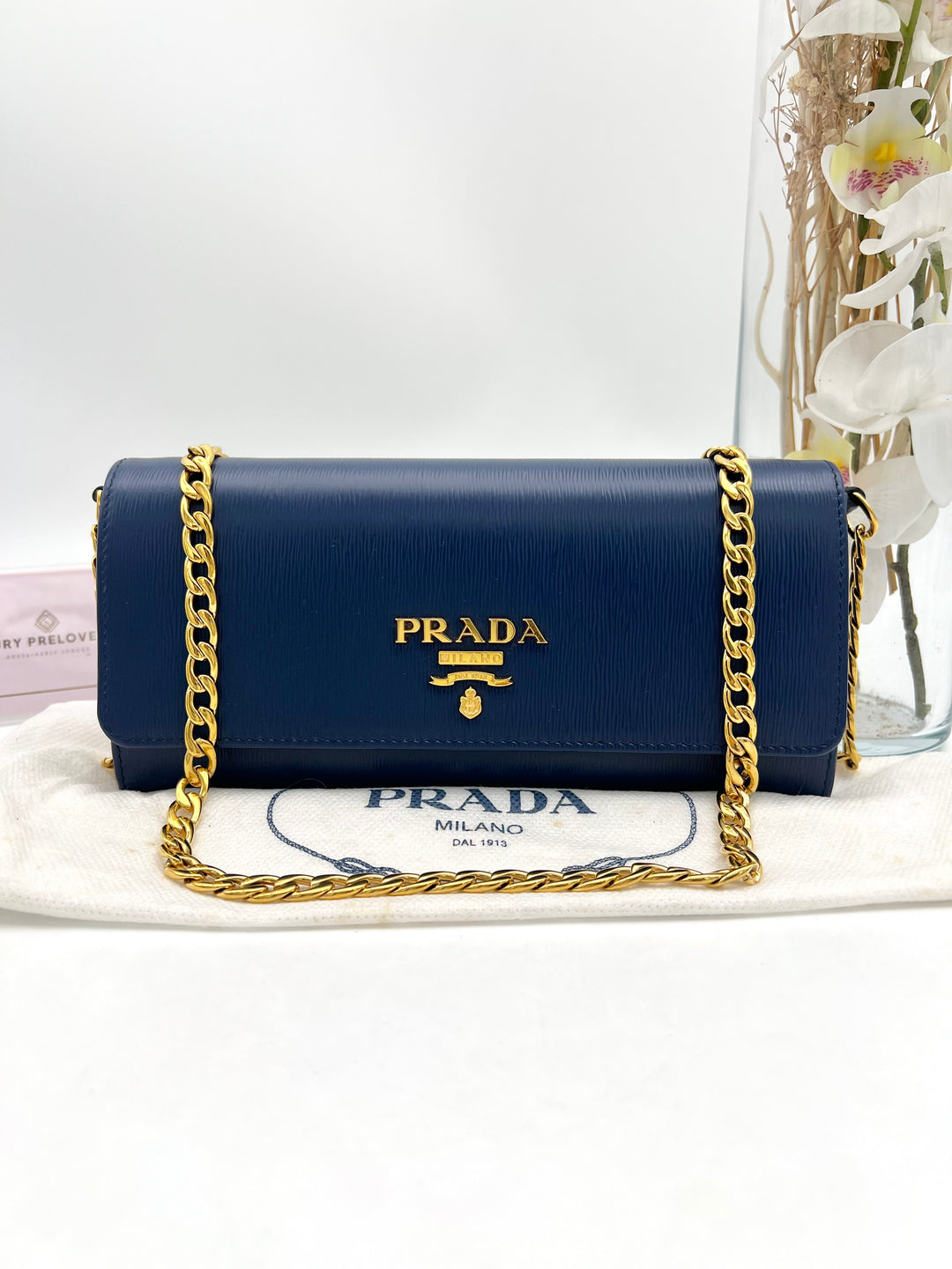 PRADA SAFFIANO WALLET ON CHAN