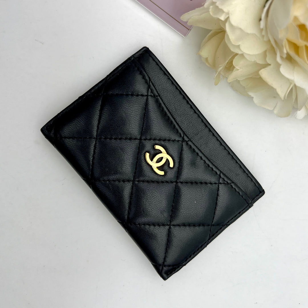 CHANEL CLASSIC GHW LAMBSKIN CARD HOLDER