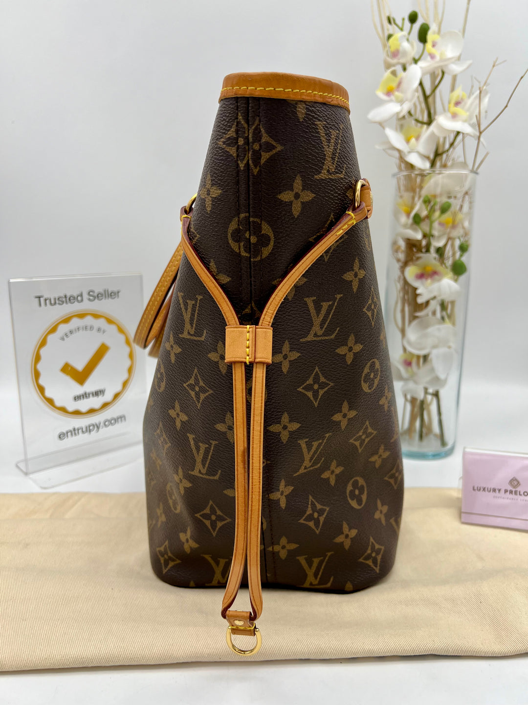 LOUIS VUITTON NEVERFULL MM MONOGRAM W/ POUCH