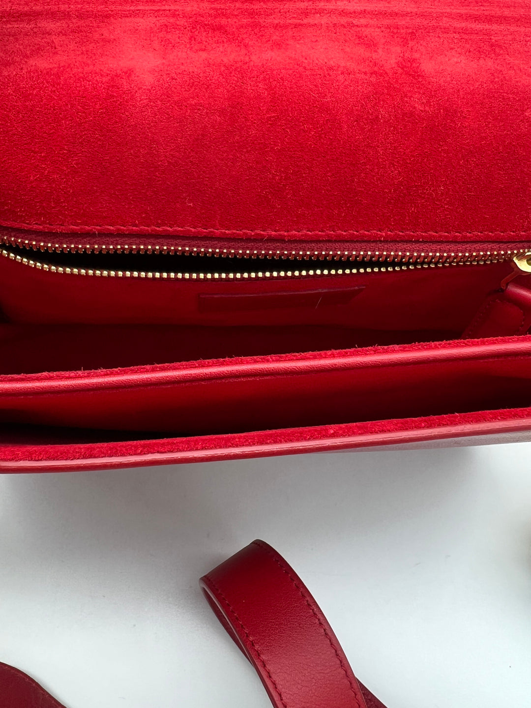 YVES SAINT LAURENT CALFSKIN CLASSIC Y SATCHEL RED