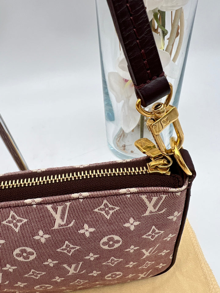LOUIS VUITTON POCHETTE ACCESSORIES IDYLLE