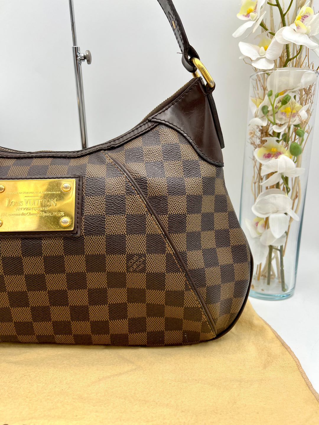 LOUIS VUITTON THAMES MM DAMIER