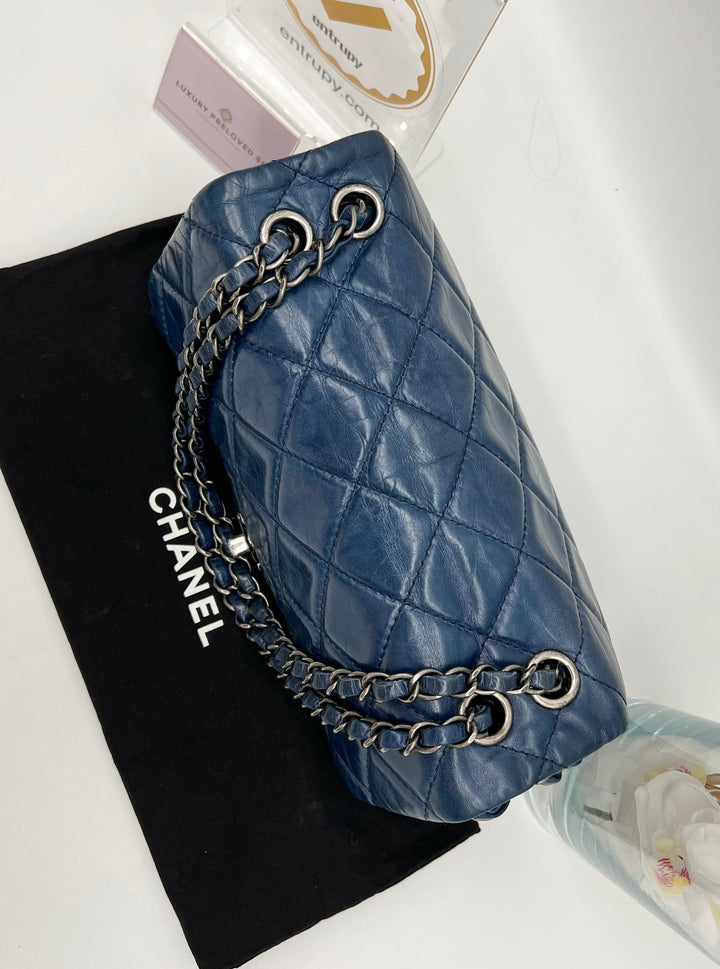 CHANEL CLASSIC EASY FLAP MEDIUM