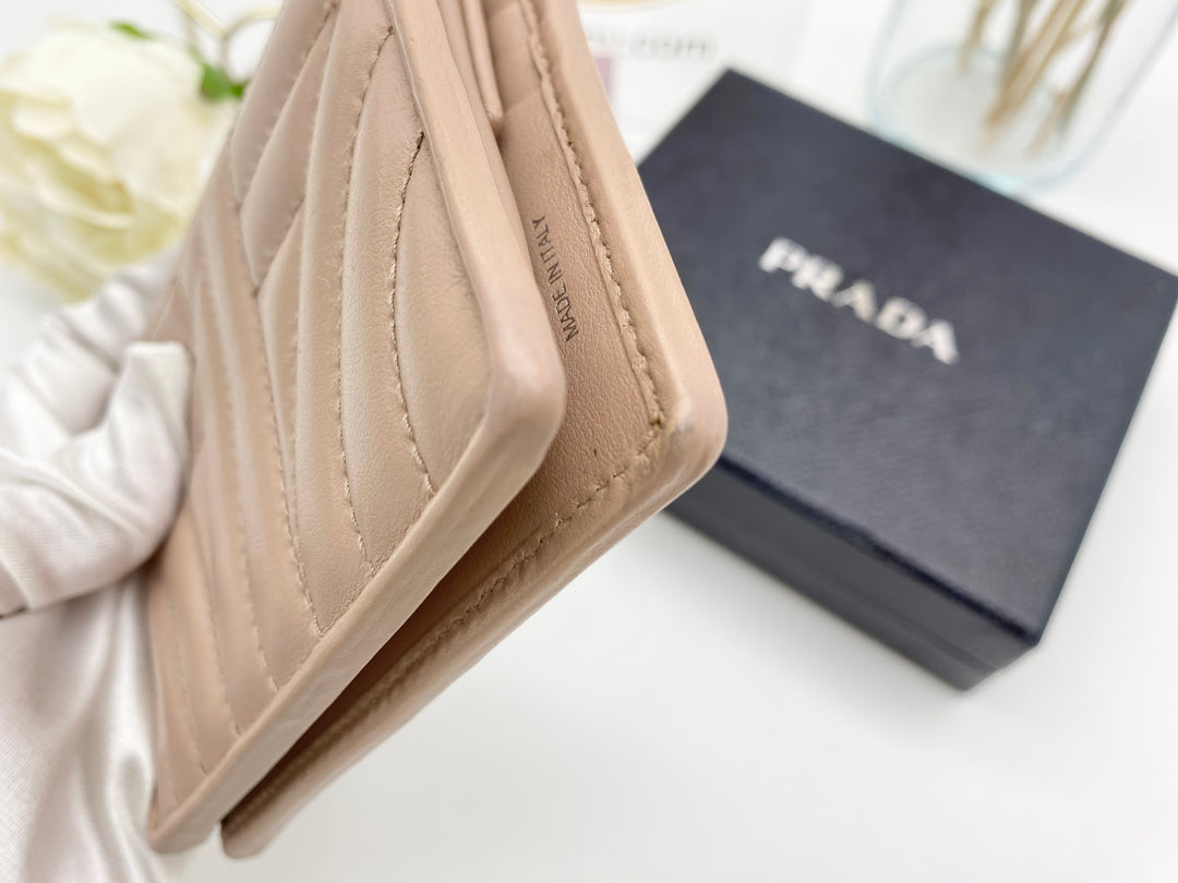 PRADA DIAGRAMME WALLET