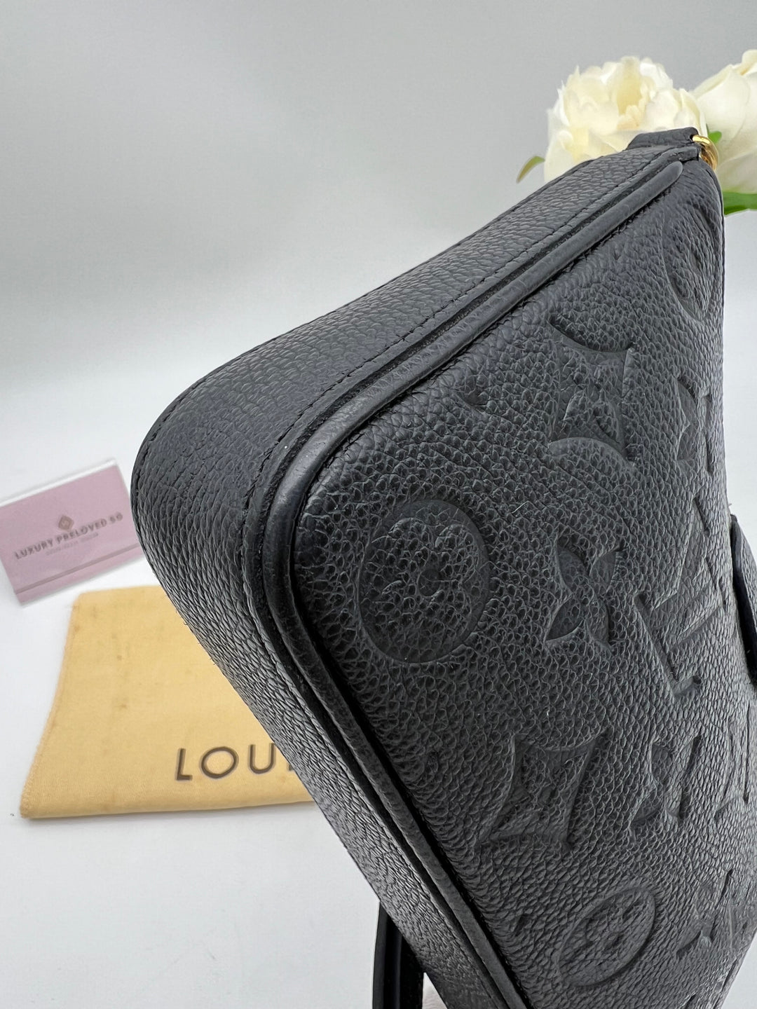 LOUIS VUITTON EASY POUCH EMPRIENTE