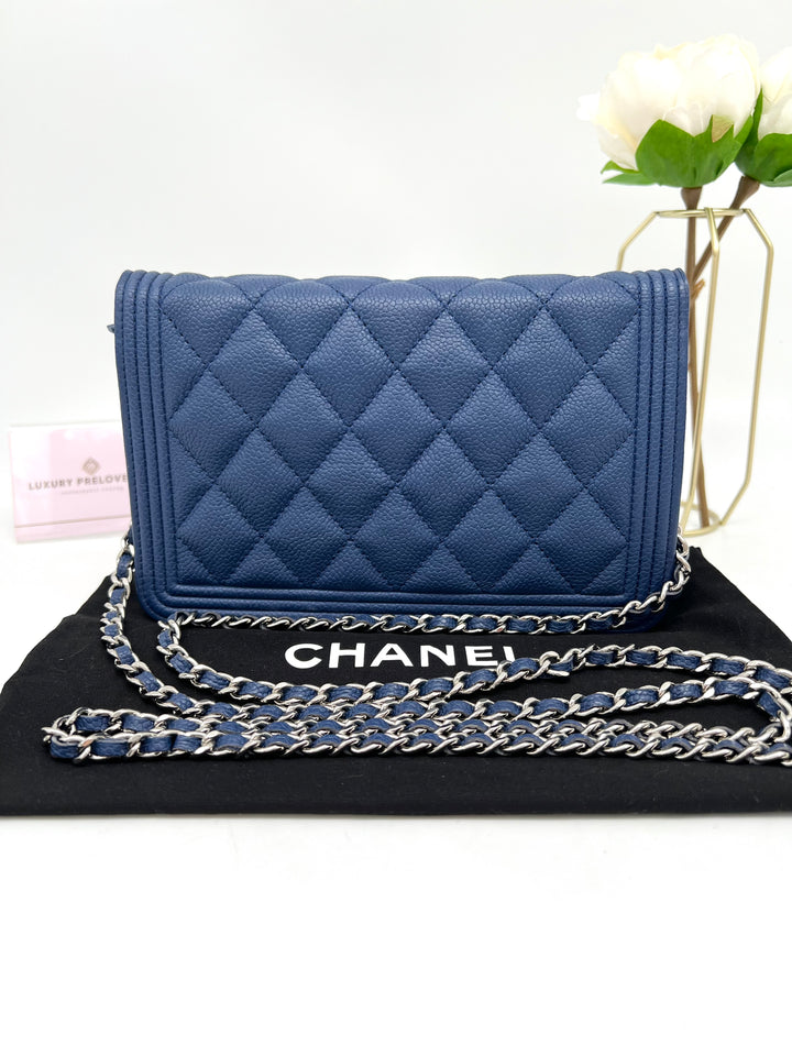 CHANEL CHEVRON CALFSKIN BOY WALLET ON CHAIN