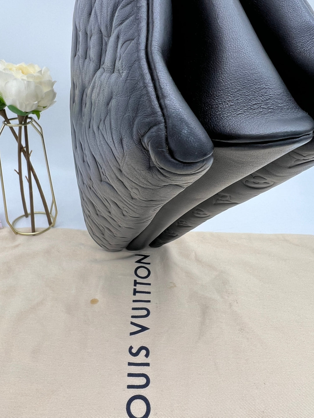 LOUIS VUITTON COUSSIN MM ( RFID )