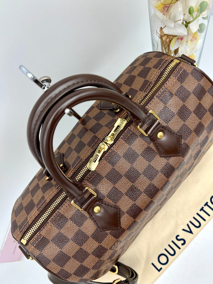 LOUIS VUITTON BANDOULIERE 30 DAMIER EBENE