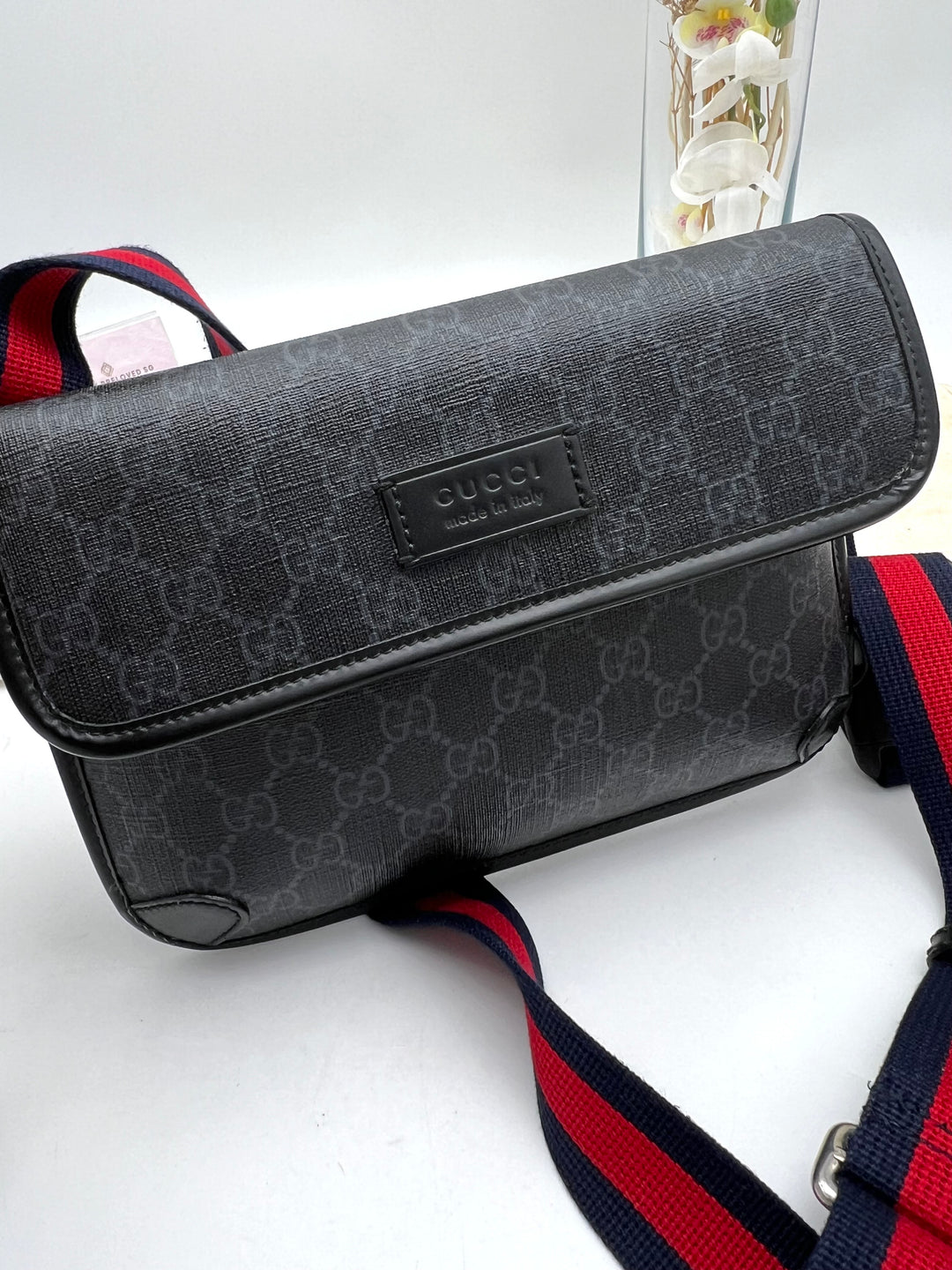 GUCCI SUPREME BLACK BELT BAG