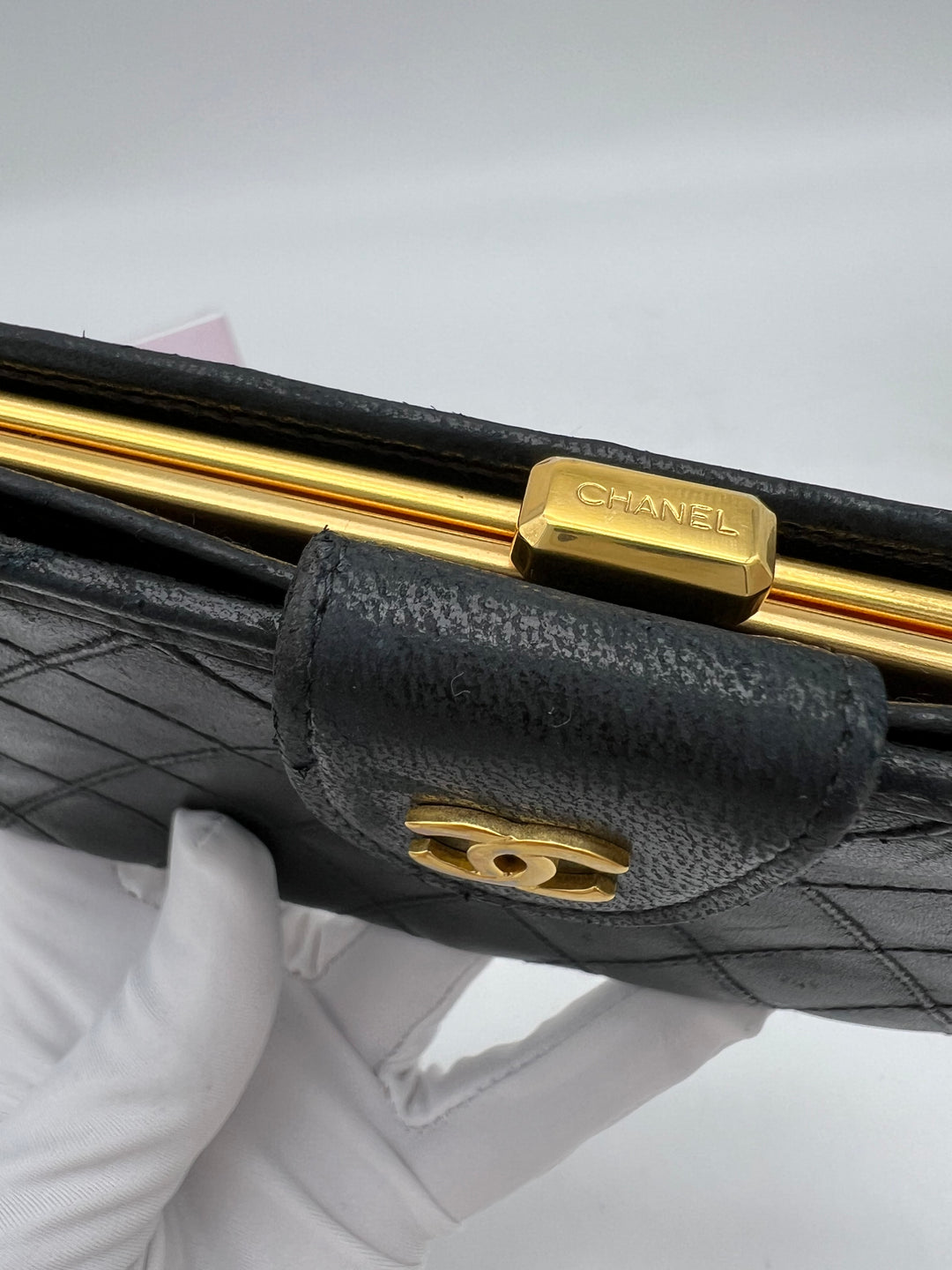 CHANEL VINTAGE QUILTED LAMBSKIN WALLET
