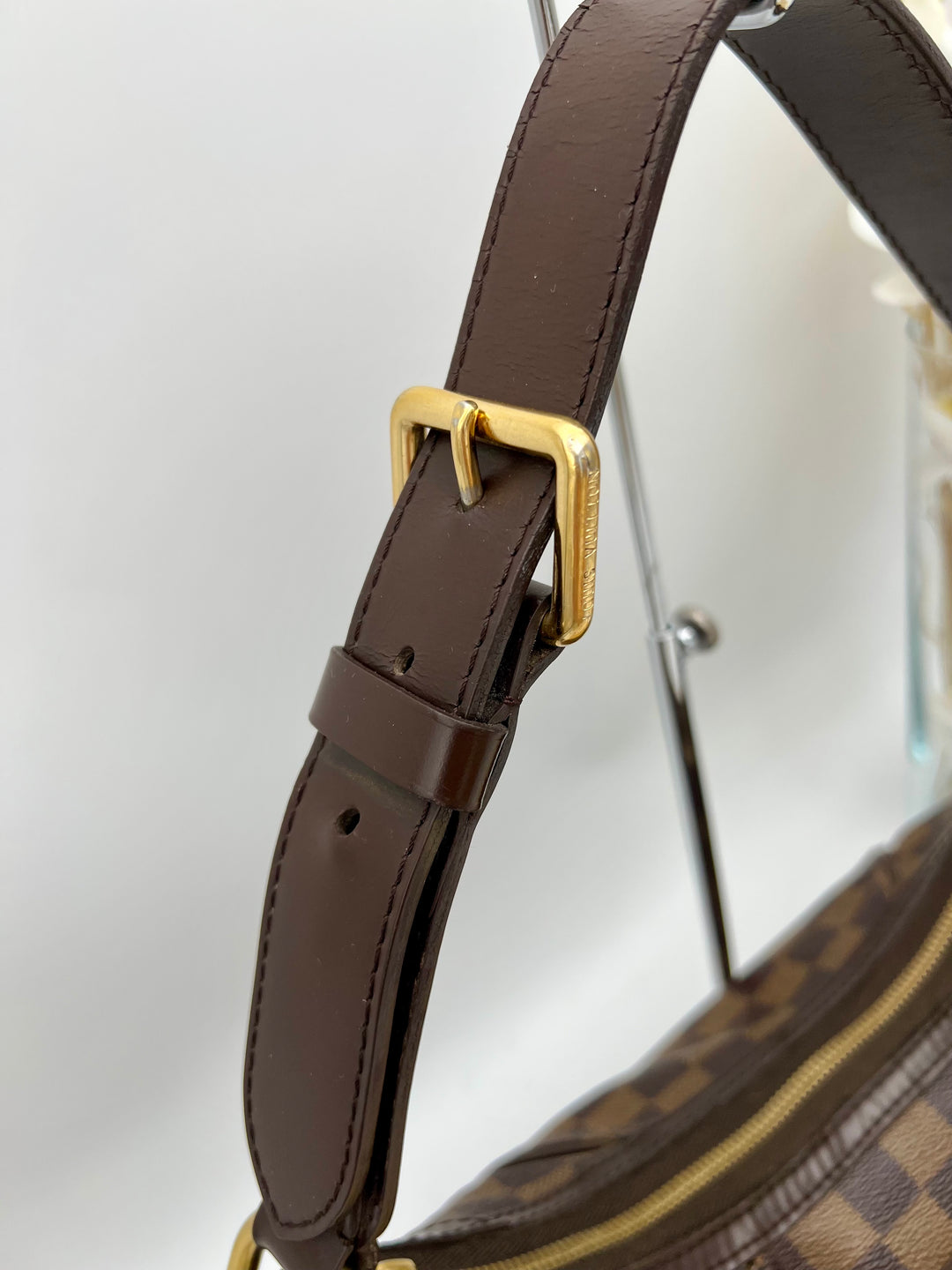 LOUIS VUITTON THAMES MM DAMIER