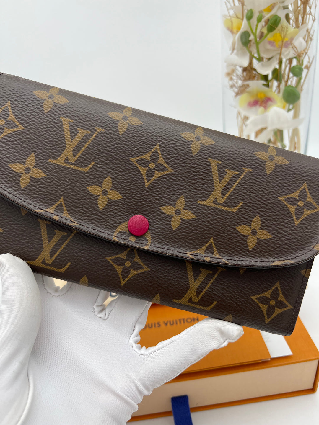LOUIS VUITTON EMILIE  WALLET