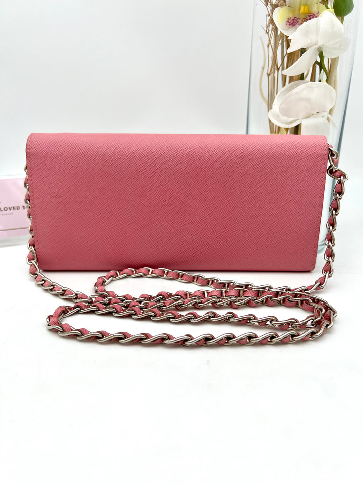 PRADA SAFFIANO WALLET ON CHAN
