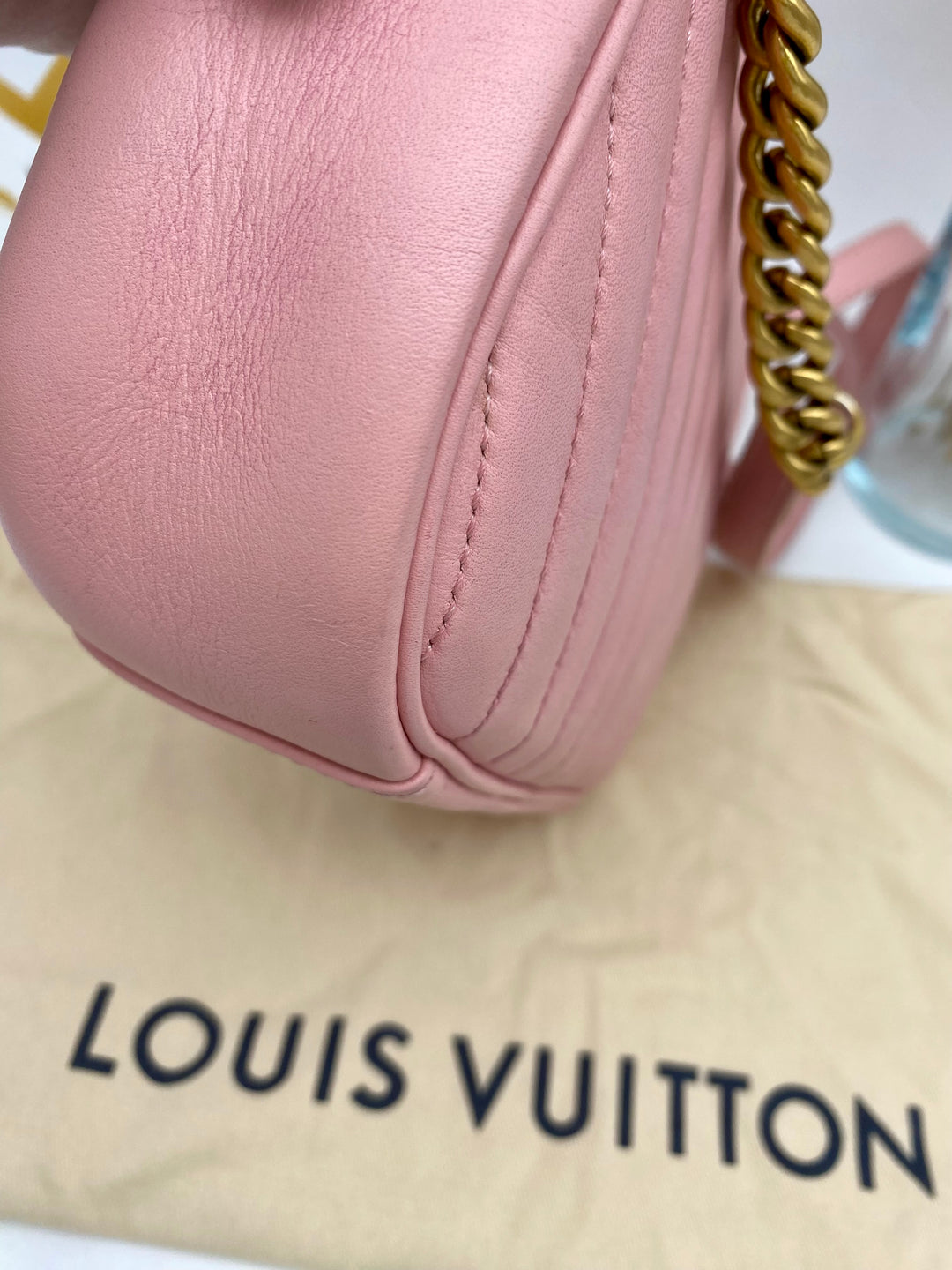 LOUIS VUITTON NEW WAVE CHAIN CAMERA BAG