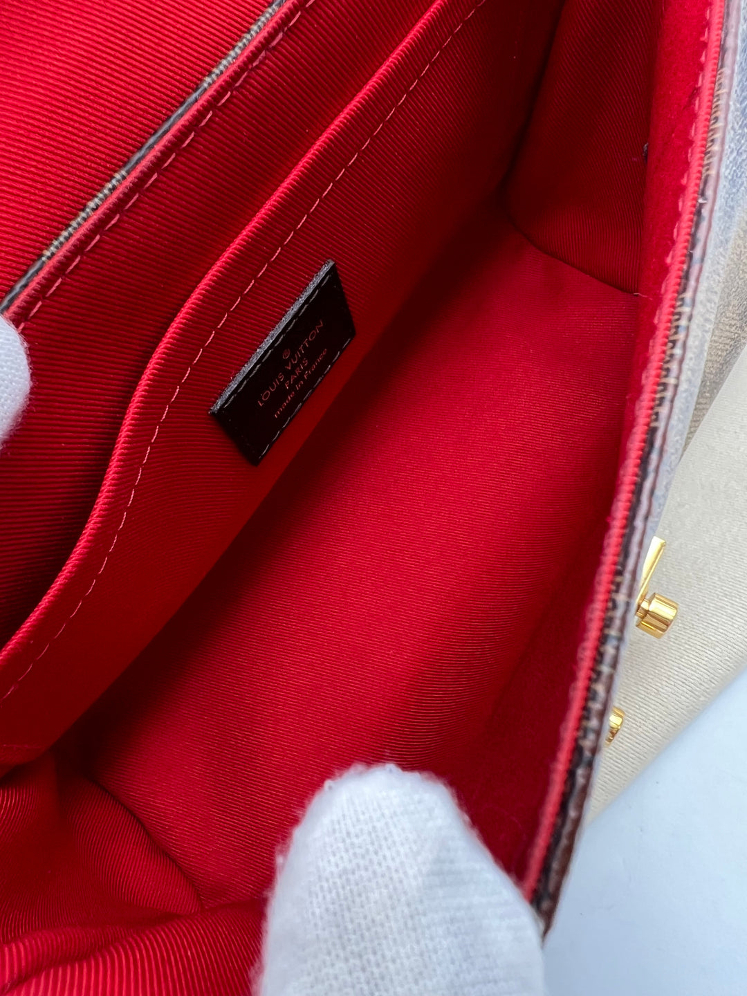 LOUIS VUITTON CROISETTE DAMIER