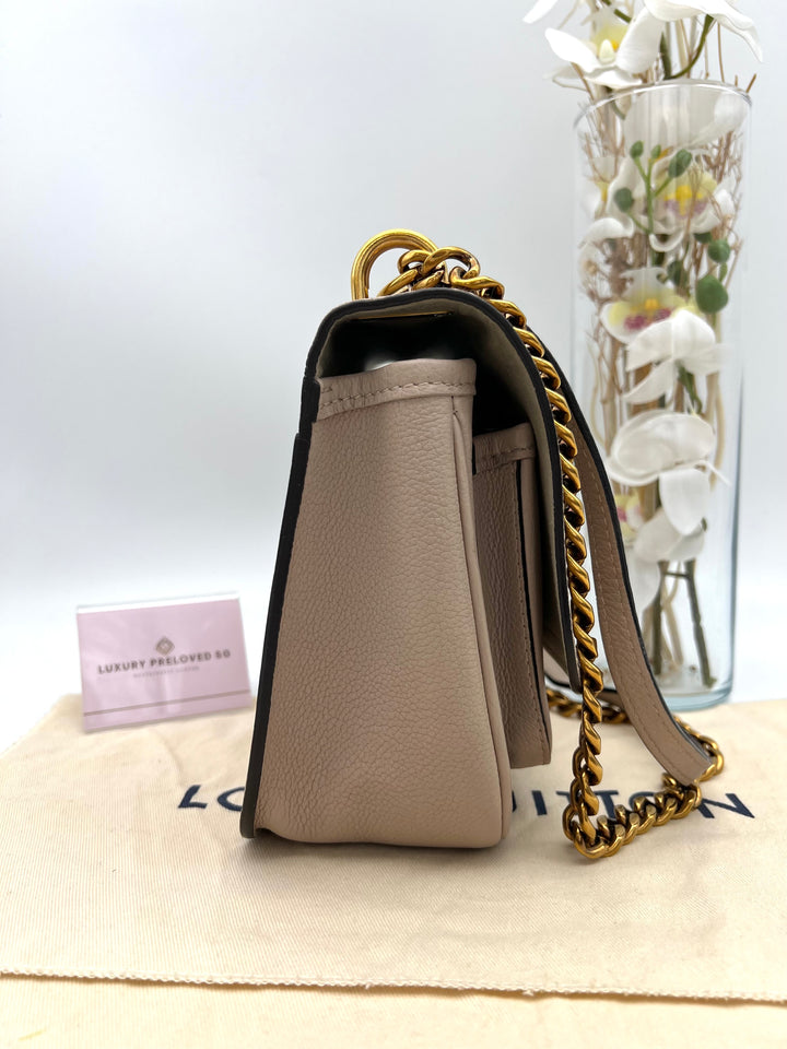 LOUIS VUITTON LOCKME CHAIN PM