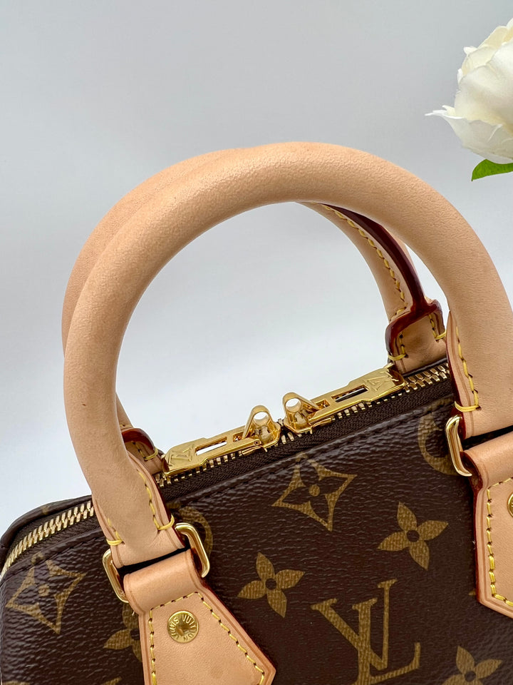 LOUIS VUITTON BANDOULIERE 20 MONOGRAM