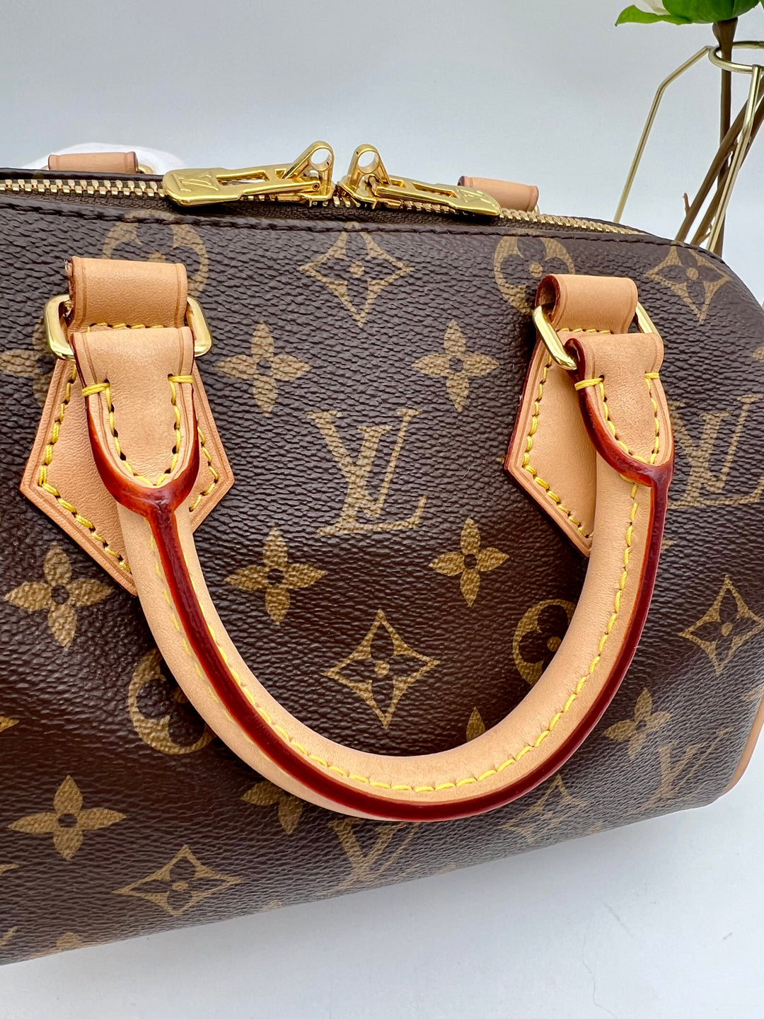 LOUIS VUITTON BANDOULIERE 20 MONOGRAM