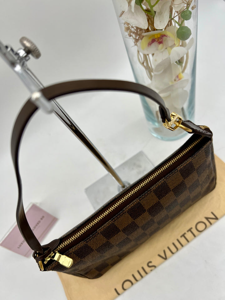 LOUIS VUITTON POCHETTE ACCESSORIES DAMIER