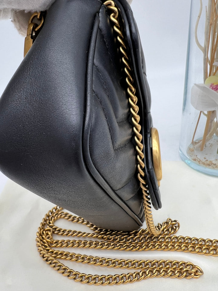 GUCCI GG MARMONT SUPER MINI METALASSE BLACK