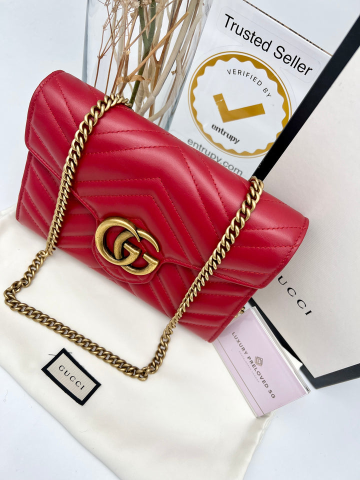 GUCCI GG MARMONT SHOULDER BAG