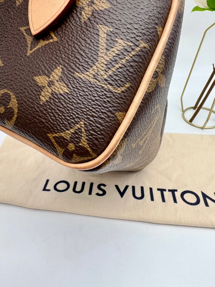 LOUIS VUITTON BANDOULIERE 20 MONOGRAM