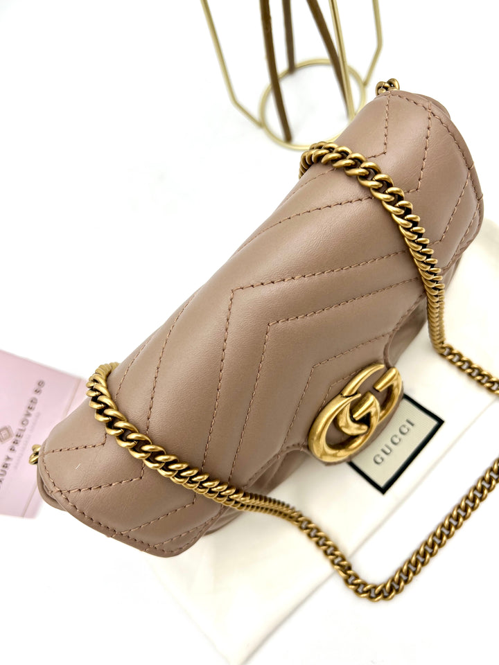 GUCCI GG MARMONT SUPER MINI METALASSE