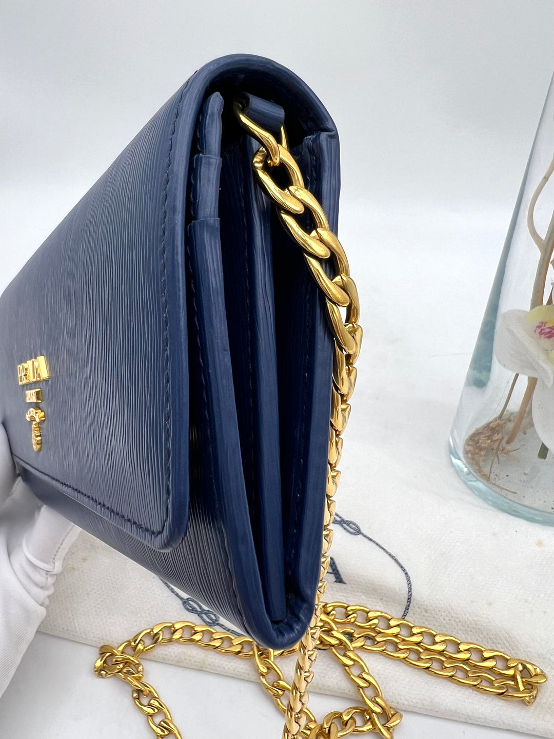 PRADA SAFFIANO WALLET ON CHAN