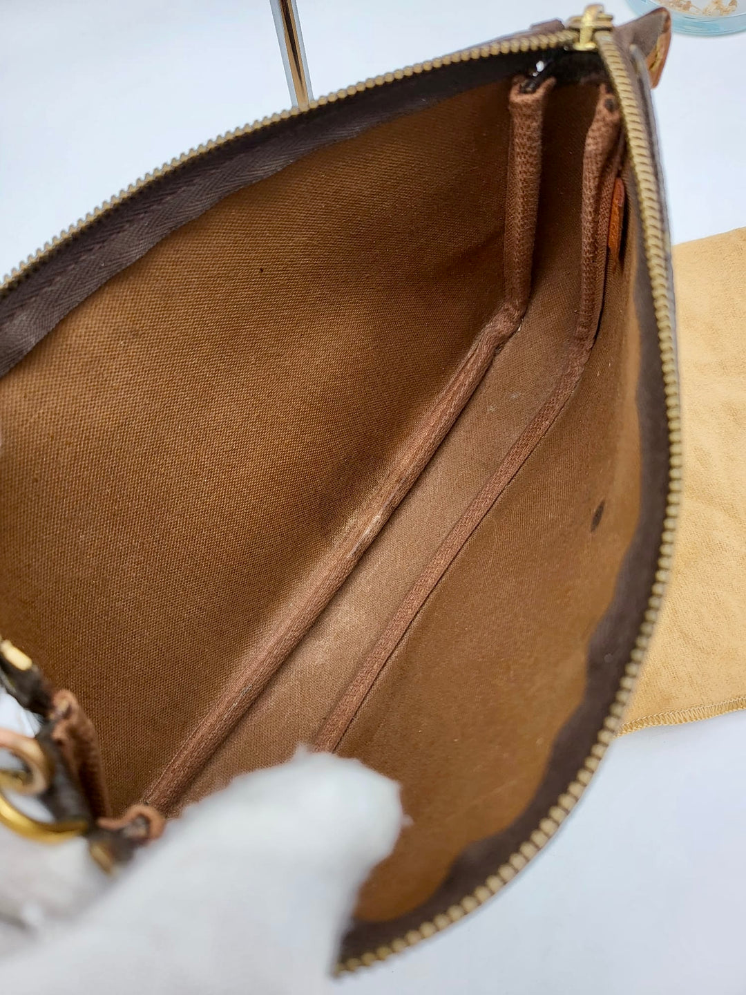 LOUIS VUITTON POCHETTE ACCESSORIES MONOGRAM