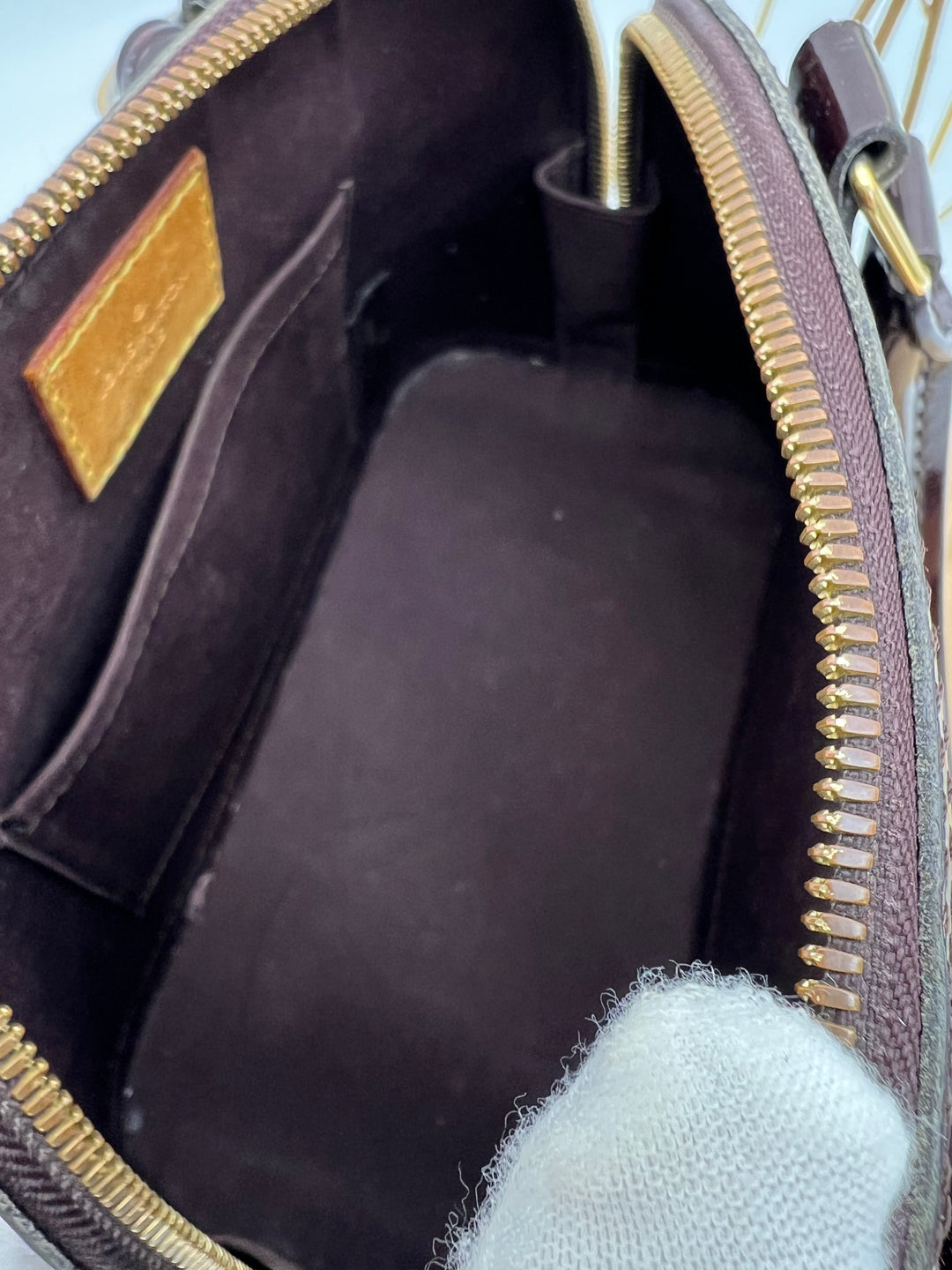 LOUIS VUITTON ALMA BB VERNIS