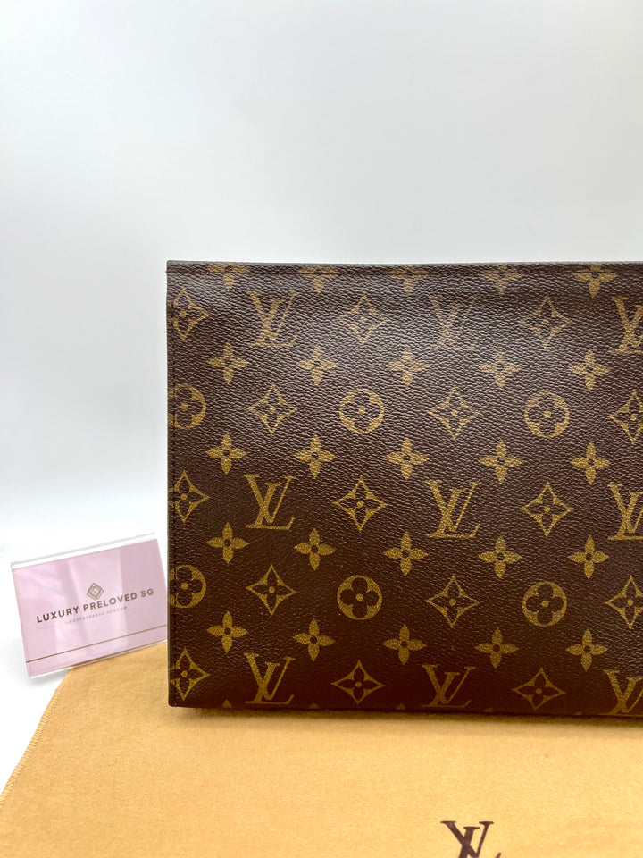 LOUIS VUITTON TOILETRY POUCH
