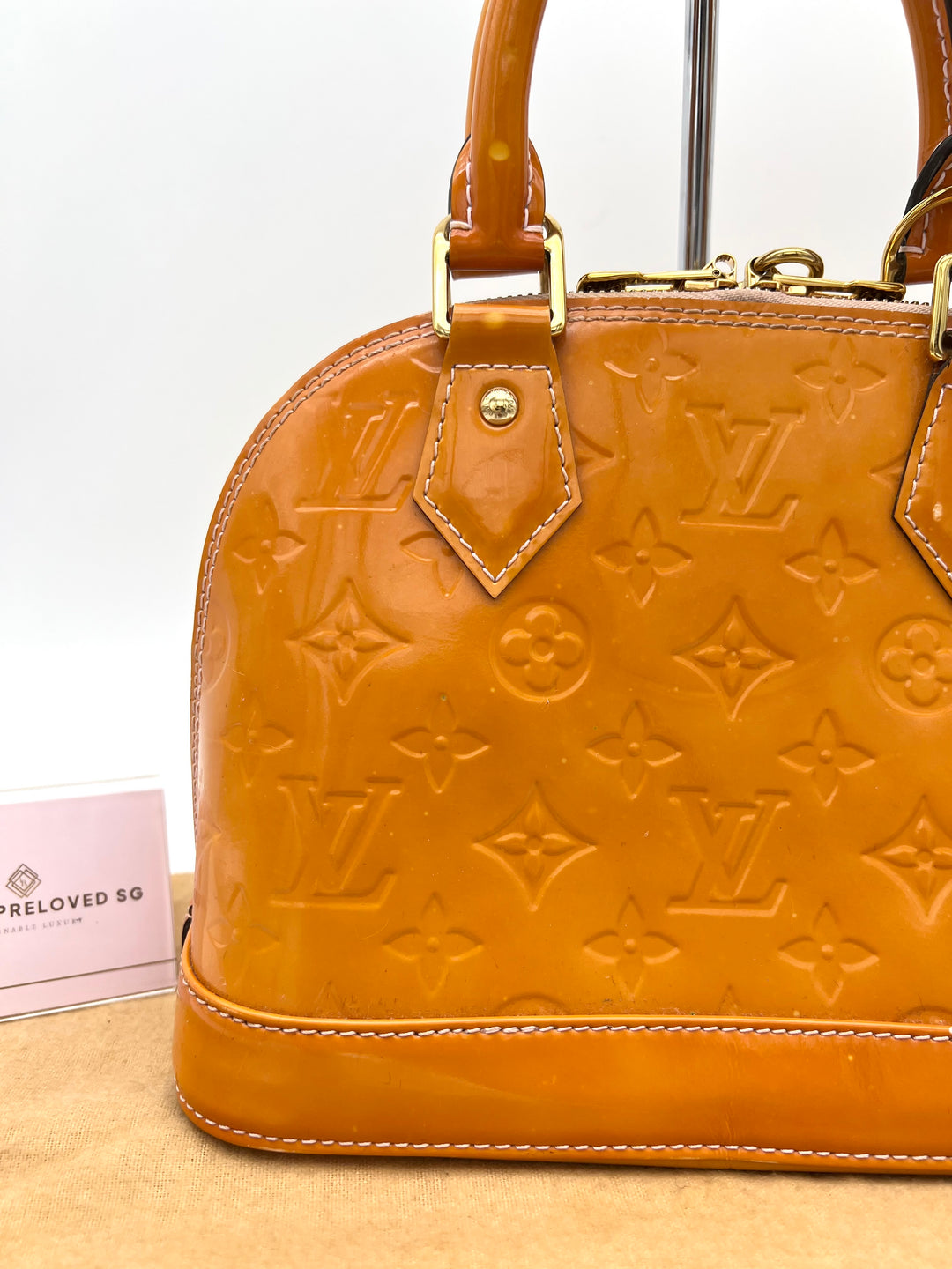 LOUIS VUITTON ALMA BB VERNIS