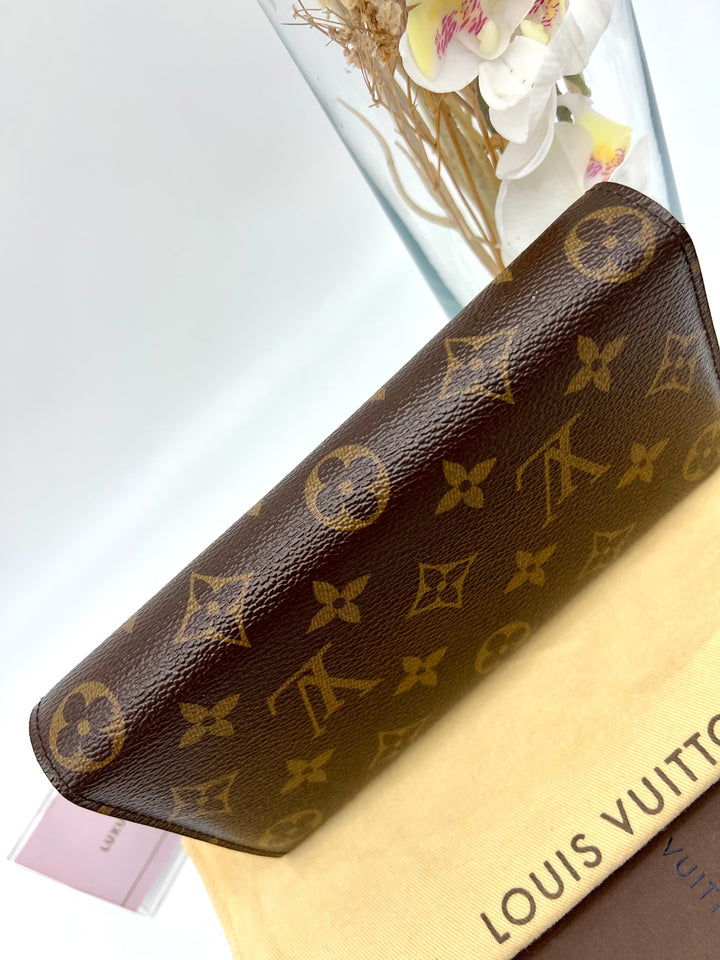 LOUIS VUITTON SARAH WALLET MONOGRAM