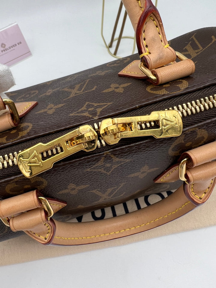 LOUIS VUITTON BANDOULIERE 20 MONOGRAM