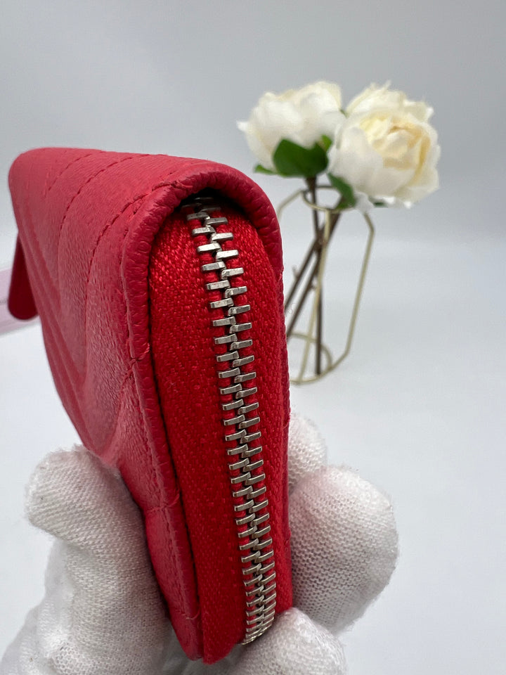 CHANEL CHEVRON ZIP COIN WALLET